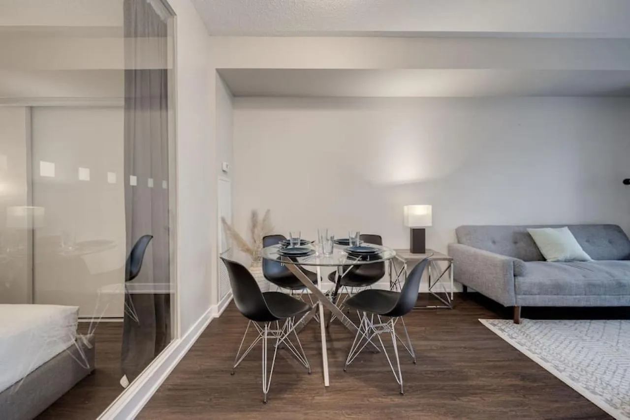 City Serenity 1 Bedroom With Balcony 토론토 캐나다